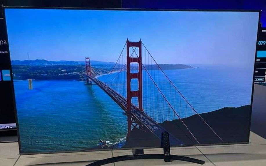 Телевизор Безрамный: 65 