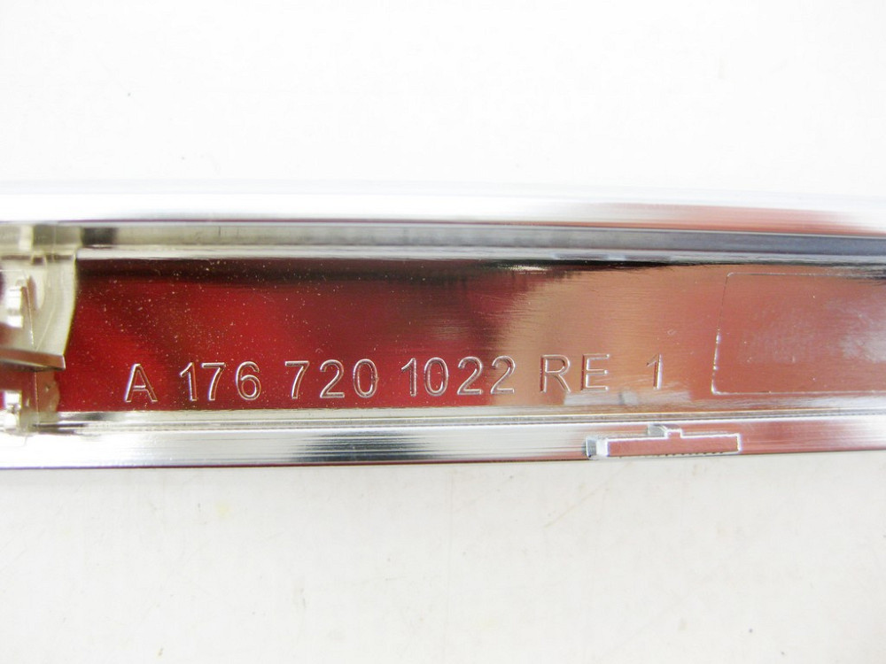 Mercedes-Benz  A1767201022 2A17 Декоративна хром накладка на ручці передньої правої дверної карти CLA Shooting Brake X117 CLA C117 GLA X156 Одеса - фото 8