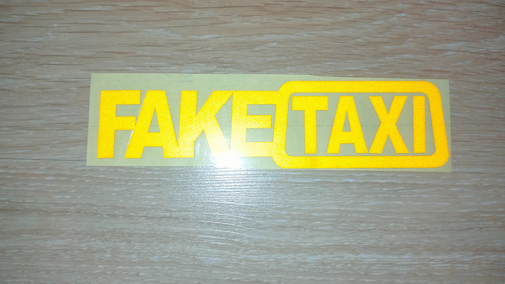 Наклейка FakeTaxi жёлтая светоотражающая на авто-м Київ - фото 2