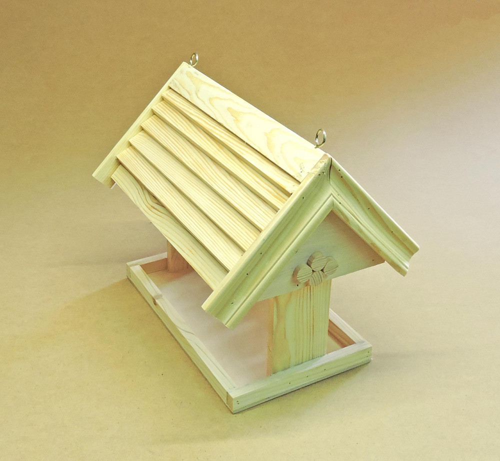 Кормушка садовая для птиц 