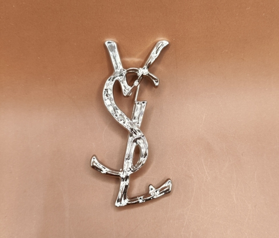 Брошка "Ів Сен Лоран"  Сріблястий (0601) Сміла - фото 1