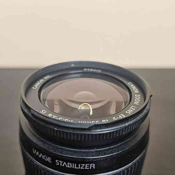Об'єктив Canon EF-S 18-55 мм Клевань