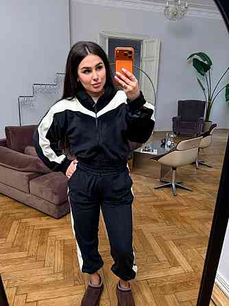 Жіночий велюровий костюм зі вставками Харків