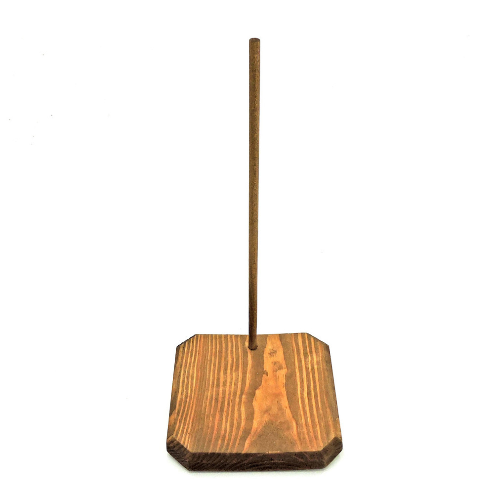 Подставка для кукол 