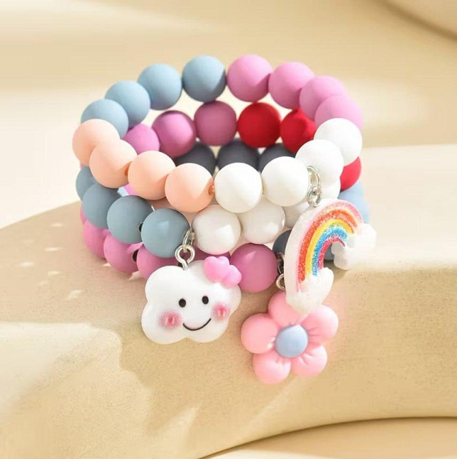 Набір дитячих браслетів на резинці з підвісками, кольорові бусини, 3 шт Київ - фото 1