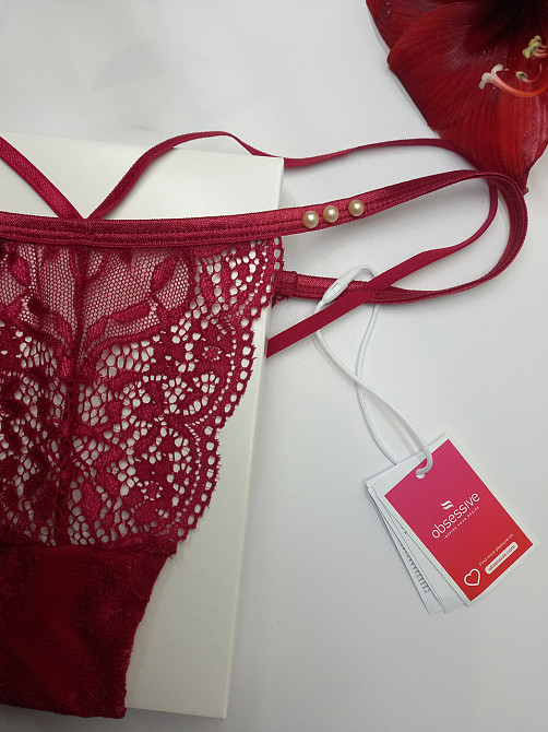 Жіночі мереживні трусики стрінги Obsessive Ivetta L-XL бордові Славута - фото 5