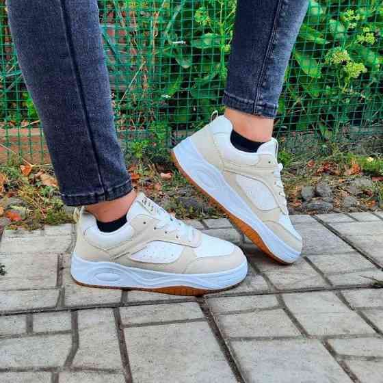 Женские Бежевые Кроссовки Белые Слипоны Мокасины (размеры: 37,38,39,40) Днепр