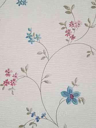 Шпалери вінілові на флізеліні A.S.Creation Maison charme 0.53x10 прованс квіти листя бордо-блакитне на рожевому Київ