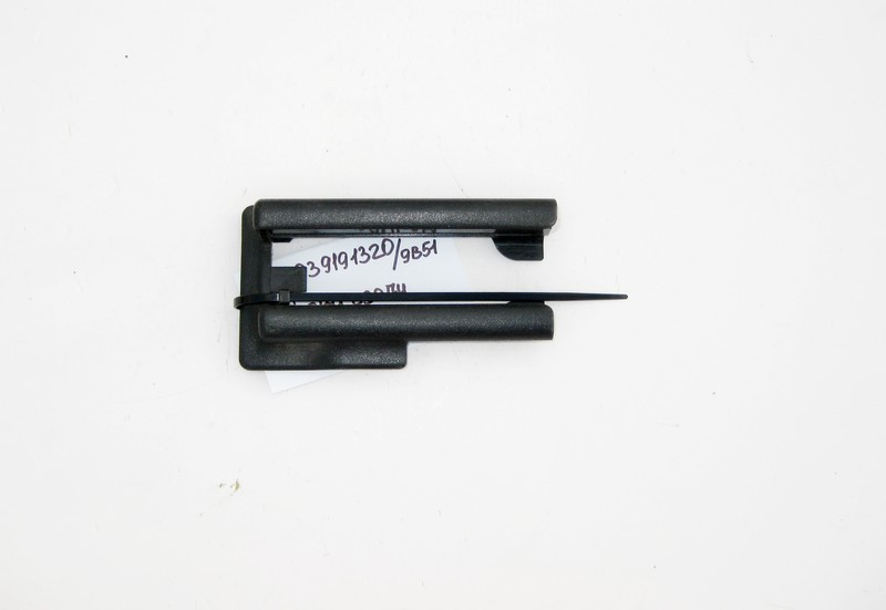 Mercedes-Benz  A2039191320 9B51 Зовнішня задня кришка санки лівого сидіння антрацит C-Class W203 Одесса - изображение 1