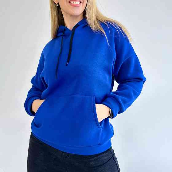 Однотонный батник с капюшоном 