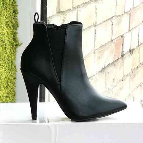 Жіночі Черевики Чорні на Каблуку Шкіряні Модельні Ботильйони Напівчоботи (розміри: 36,37,38,39,40) - 60 Дніпро