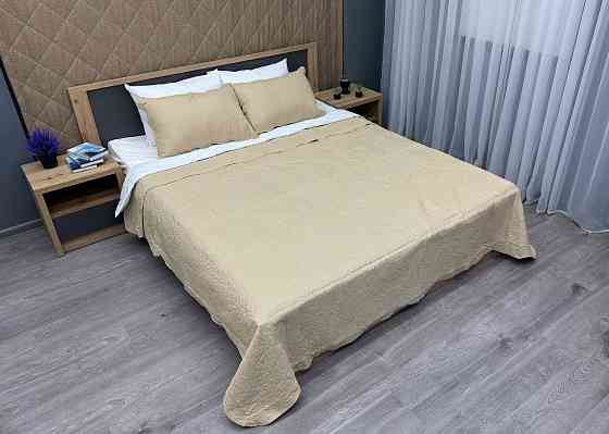 Покривало стьобане з наволочками Expo Trade листя 220x220 (+-10 см) бежевий (85-150) Київ