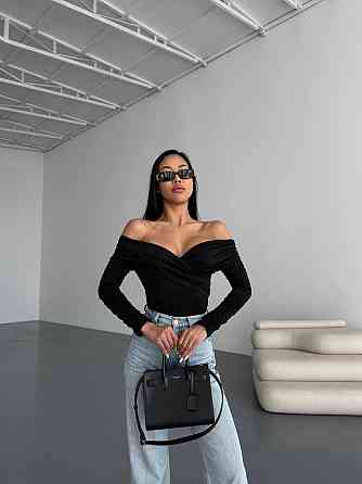 Женский романтичный боди с открытыми плечами трикотаж масло Черный Одесса