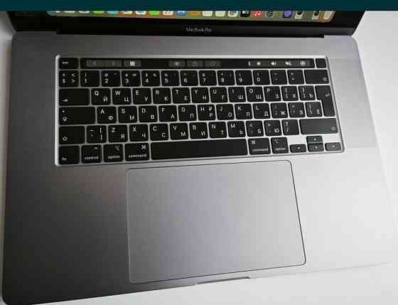 Apple MacBook Pro 16