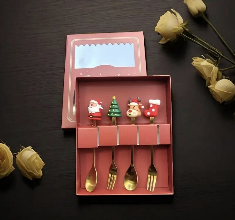 Різдвяні столові прибори в коробці Сміла - фото 1