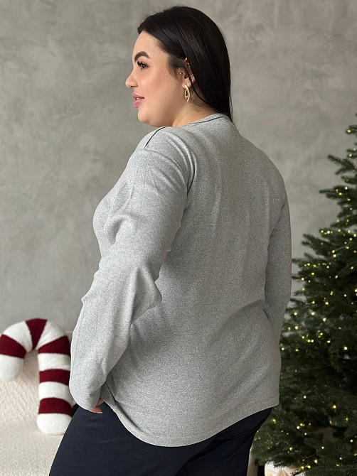 Піжама жіноча великого розміру штани та лонгслів батал PLUS SIZE з вишивкою зірки для дому та сну з довгими рукавами сіра Одеса - фото 6
