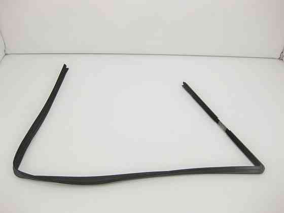 Mercedes-Benz  A2117250125 Ущільнювач опускного скла передніх лівих дверей E-Class W211 Одеса