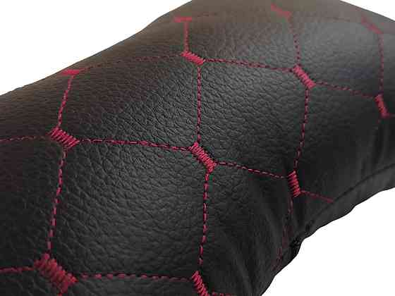 Подушка голову в авто экокожа красная строчка (к-кт 2 шт) под Мукачево