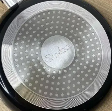 Антипригарная гранитная сковорода UNIQUE UN-5135, 24 см, темный гранит, прочная и удобная в использовании Одесса - изображение 3