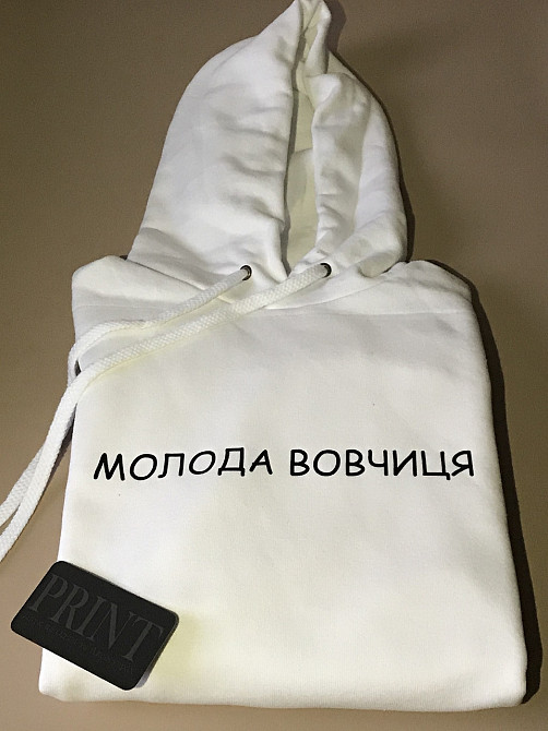 Чоловіча/Жіноча толстовка з капюшоном і кишенею МОЛОДА ВОВЧИЦЯ Чернівці - фото 1