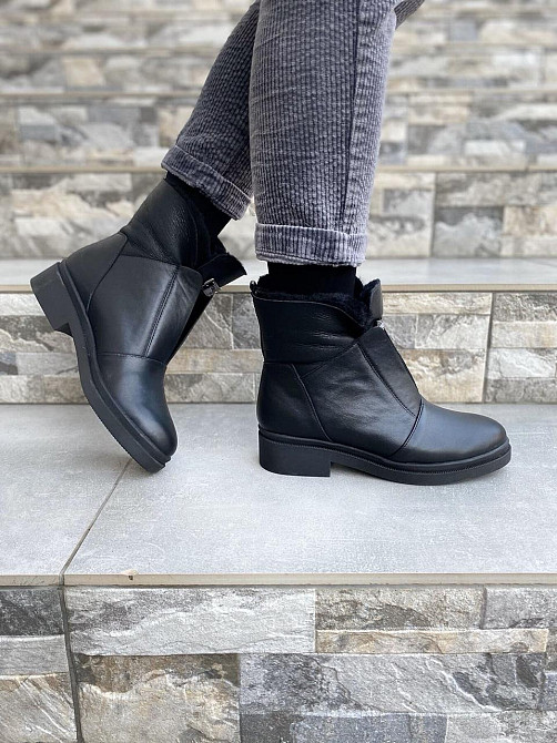 Без бренда Черевики жіночі ESSFIER 2017 чорні (зима, шкіра натуральна) (3877) 37 Коломыя - изображение 1