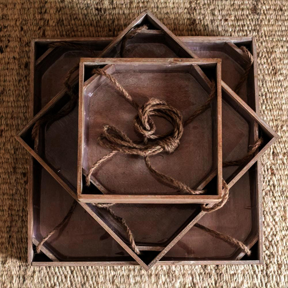 Полка настенная для цветов 