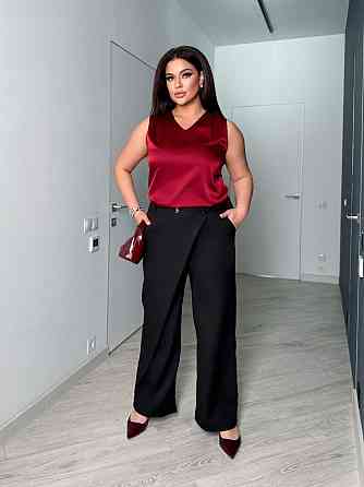 Женские прямые брюки с эффектным асимметричным запахом спереди из костюмной ткани Черный, 54/56 Одесса