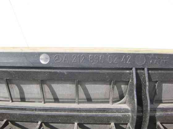 Mercedes-Benz  A2128300242 Вентиляційний клапан на задньому крилі C-Class W204 E-Class W212 C207 CLS C218 Одесса