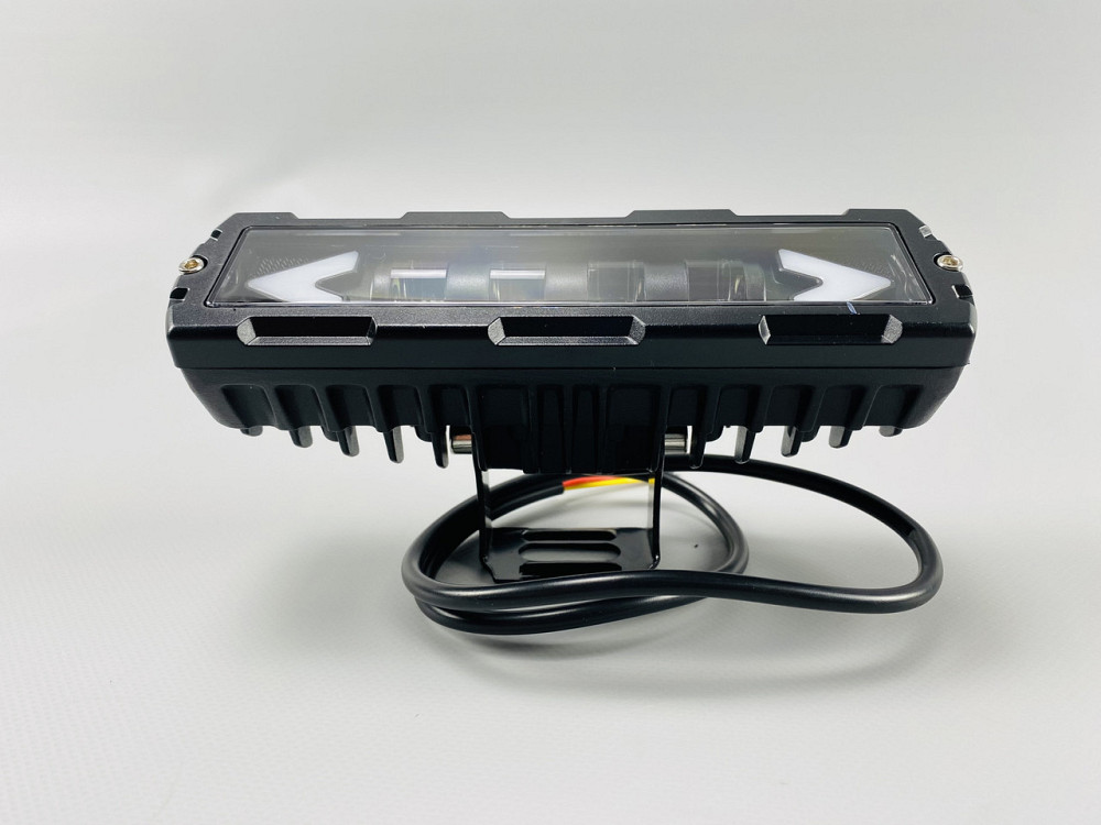 Світлодіодна лампа для позашляховика Фара LED прямокутна 6 Led діодів протитуманна Мукачево - фото 3