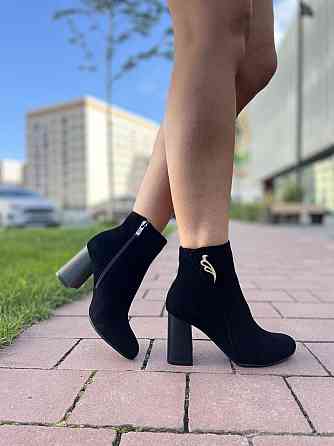Vesna Жіночі черевики VESNA чорні натуральна замша висота 10,5см каблук 8см 36р. (1183) Коломия