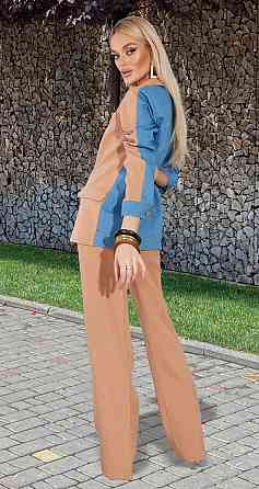 Гарний брючний костюм Київ