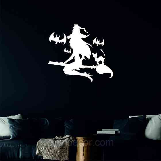 Декоративне настінне Панно «Відьма на мітлі», Декор на стіну 70*62 см, Білий Київ