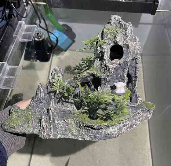 Декор для аквариума Скала аквариумный пейзаж размер 17 на 22 на 9 см смола зеленый С ДЕФЕКТОМ Киев