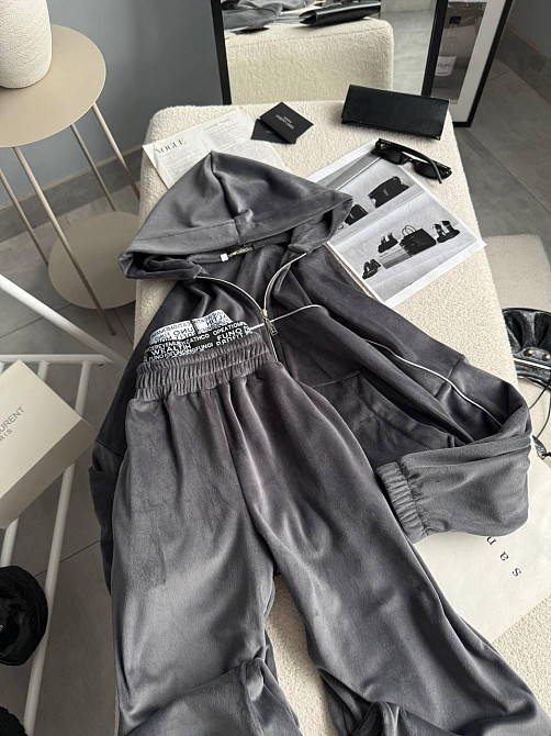 Женский утепленный велюровый костюм двойка на меху Графит, 42/46 Одесса - изображение 4