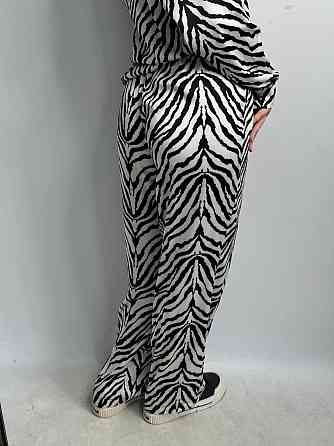Жіночий шовковий костюм із штанами Зебра XS-S Харків