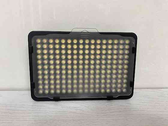 Б/В Накамерне світло Neewer PT-176S LED176 11 Вт, 3200–5600K, CRI 95+, 1320 лм, акумуляторне LED світло для фото та відео Київ