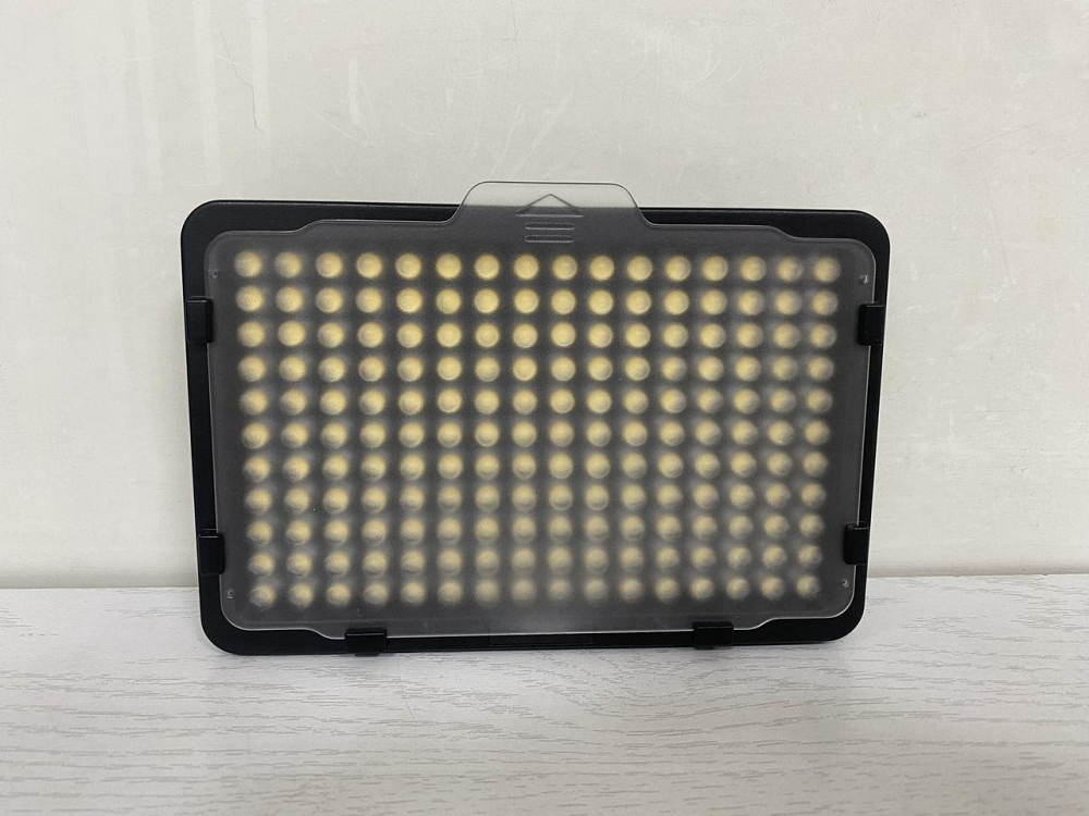 Б/В Накамерне світло Neewer PT-176S LED176 11 Вт, 3200–5600K, CRI 95+, 1320 лм, акумуляторне LED світло для фото та відео Київ - фото 1