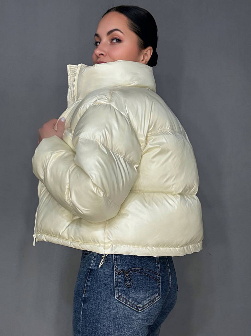 Куртка жіноча Lady Yep 10015 коротка глянцева пуффер молочна, молочний, 44 Київ - фото 2