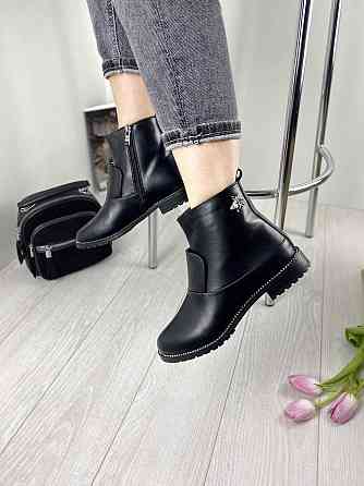 Черевики жіночі Avelina чорні еко-шкіра розмір 36 (23,5 см) і 40 (26 см) (A7025-35) Коломыя