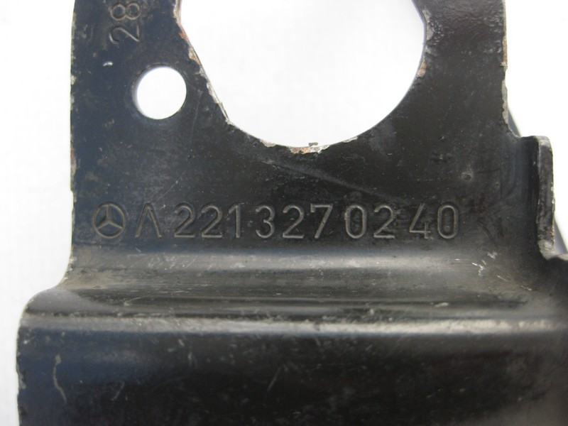 Mercedes-Benz  A2213270240 Кронштейн - тримач переднього правого датчика рівня кузова S-Class W221 CL C216 Одеса - фото 3