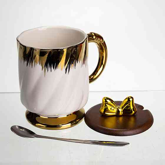 Новогодняя фарфоровая чашка 