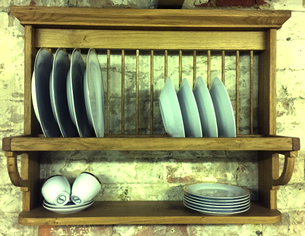 Полка для тарелок и блюд 