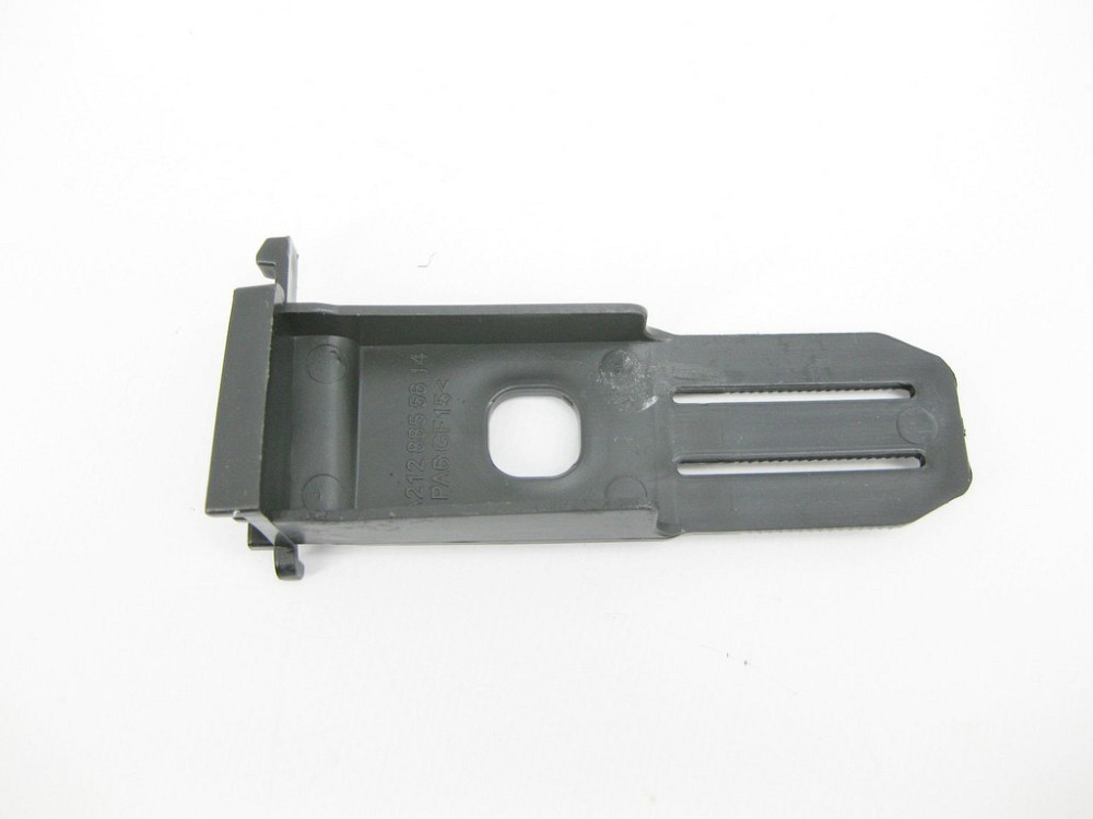 Mercedes-Benz  A2128855614 Новий пластиковий верхній тримач - кронштейн радіаторної решітки центральний E-Class W212 Одесса - изображение 5