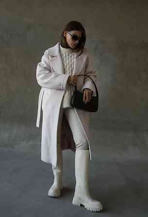 Стильні чоботи зимові жіночі натуральна шкіра на низькому ходу молочні р. 38-40 / Чоботи на зим Коломия