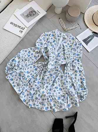 Женское романтичное мини платье в цветочный принт с кружевом софт / штапель 44/46, Голубой Одесса