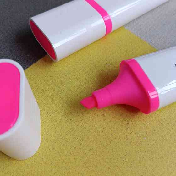 Текстмаркер "Centropen" клин. Highlighter Style 1-4,6мм рожевий Київ