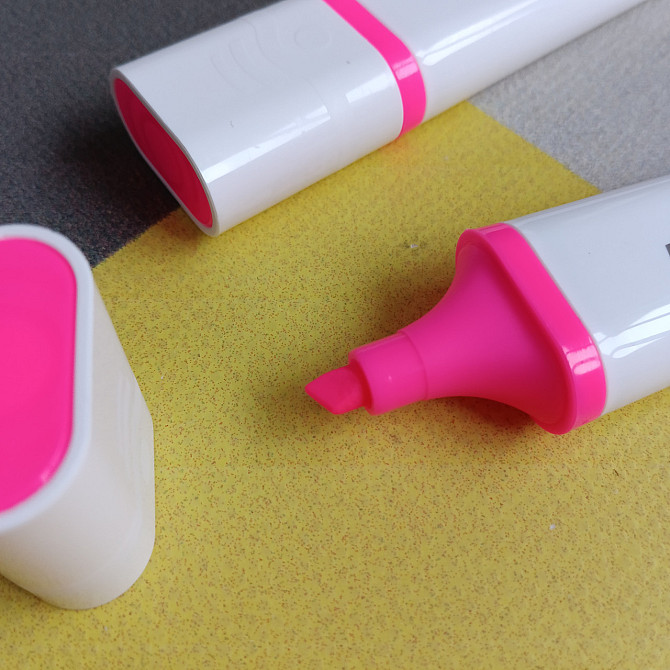 Текстмаркер "Centropen" клин. Highlighter Style 1-4,6мм рожевий Київ - фото 2