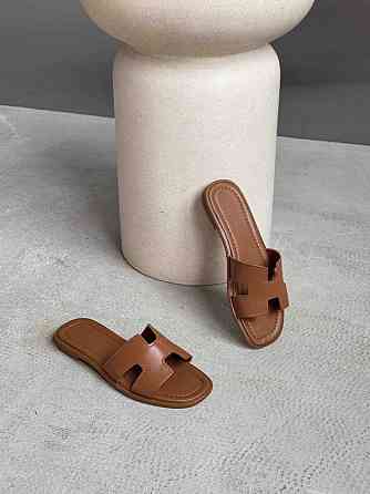 Mermaid Стильні шльопанці жіночі з натуральної шкіри коричневі на низькому ходу Mermaid 2393 р. Коломыя