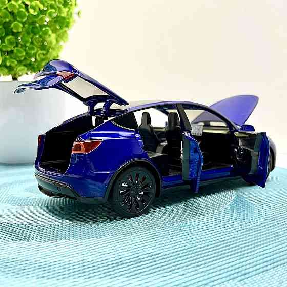 Машина Автосвіт Tesla Model Y інерційна відчиняються двері капот багажник 17см Синя (AP-2001) Чернігів