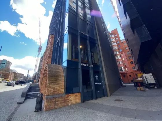 Приміщення магазину з усім обладнанням і персоналом. Дніпро